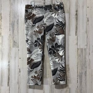 Chico's Leaf Print Cropped Pants